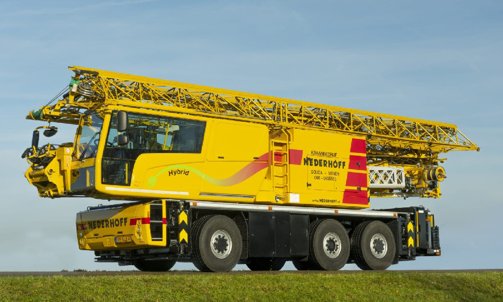 Spierings introduces world's first zero-emission hybrid mobile crane