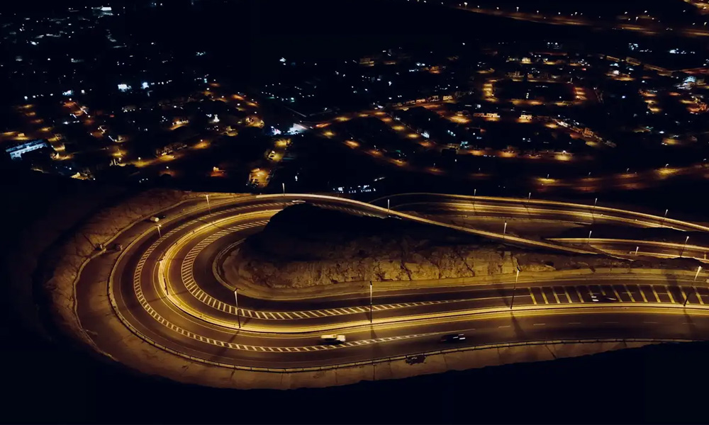 Oman advances $3bn expansion of road network